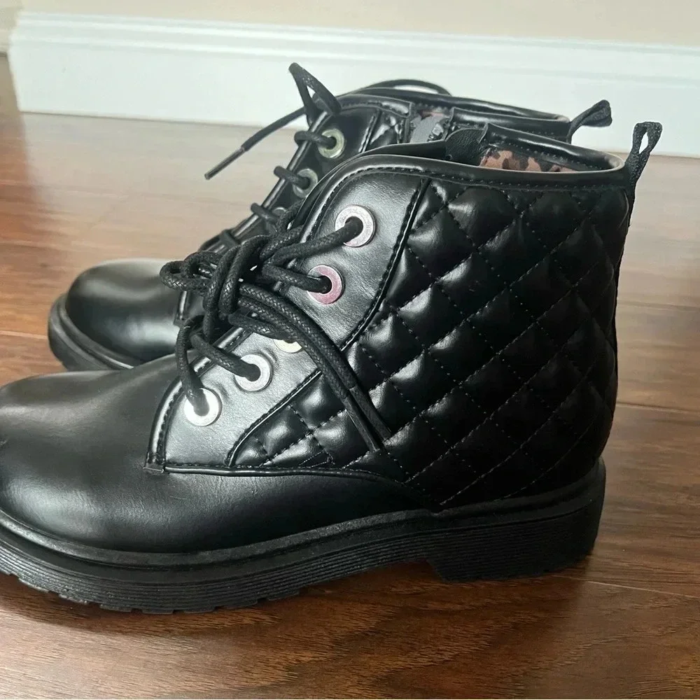 Steve Madden Quilted Combat Boots-girls size 4 NWOT